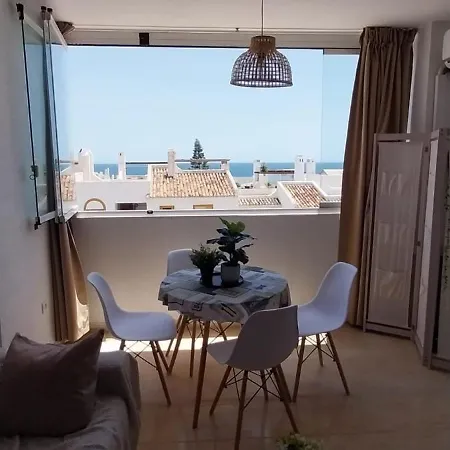 A Un Paso De Playa Bonita Бенальмадена