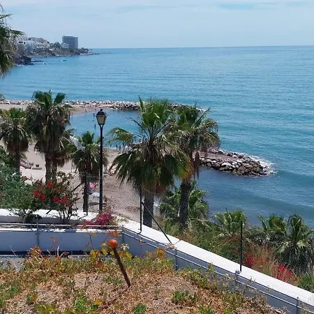 A Un Paso De Playa Bonita Бенальмадена